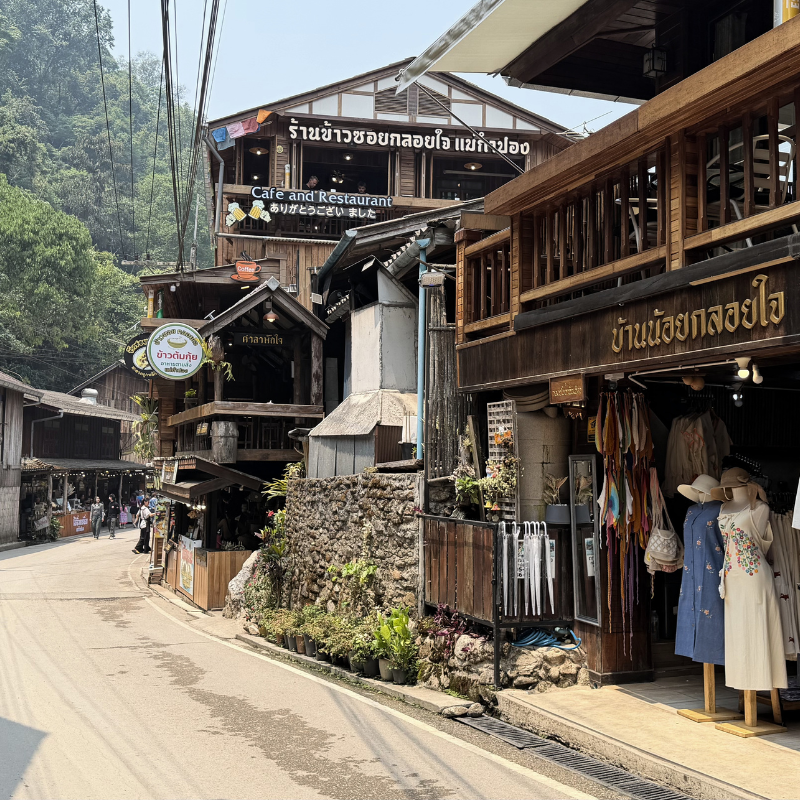 清邁自由行 5 天行程：清邁市中心、湄登湄林湄安、爆紅景點之旅（適合一年四季）